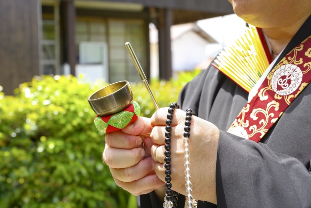 「僧侶」と「住職」の場面別の使い分け